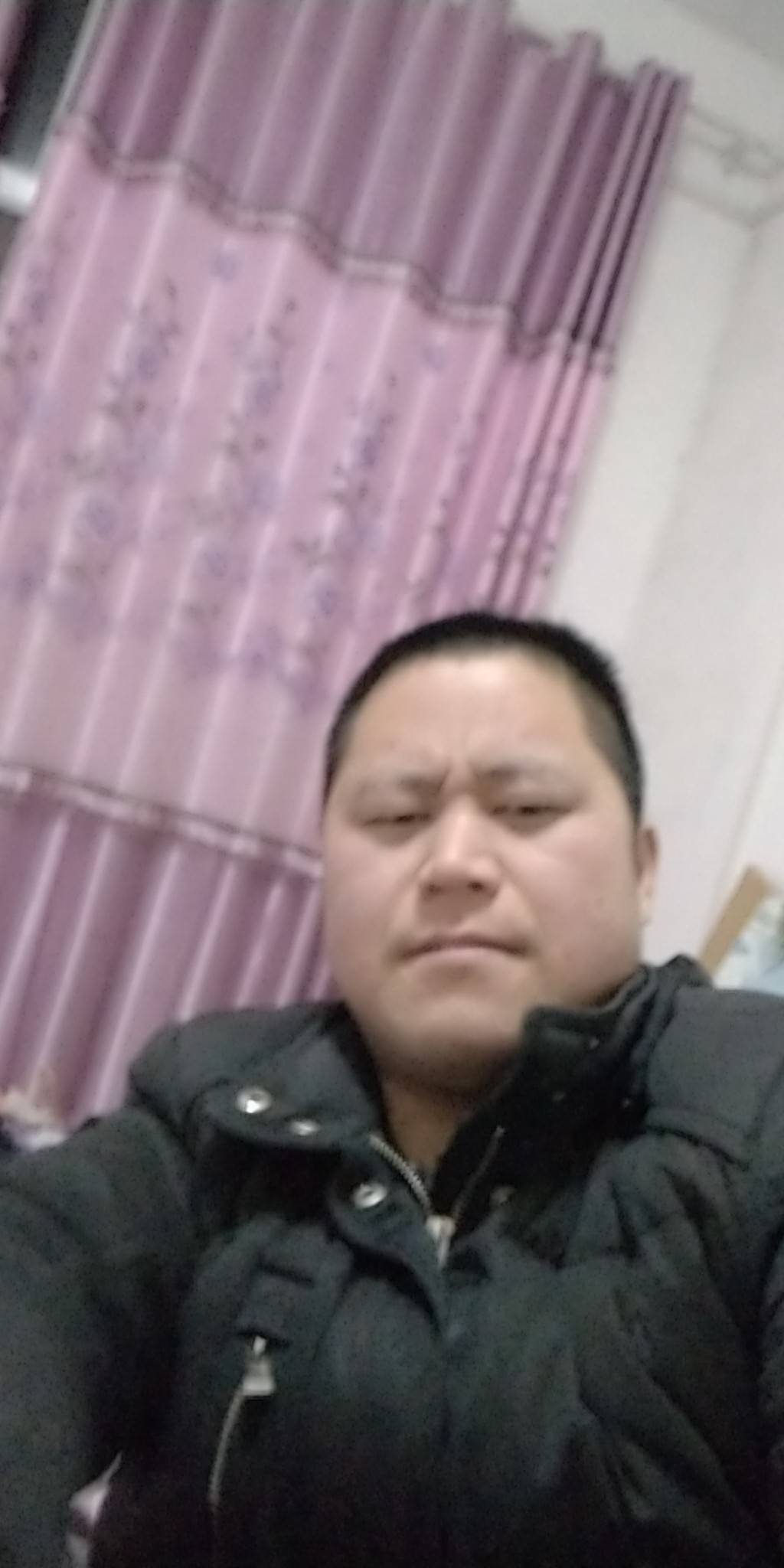 除夕夜快乐，不能与你难忘今宵！