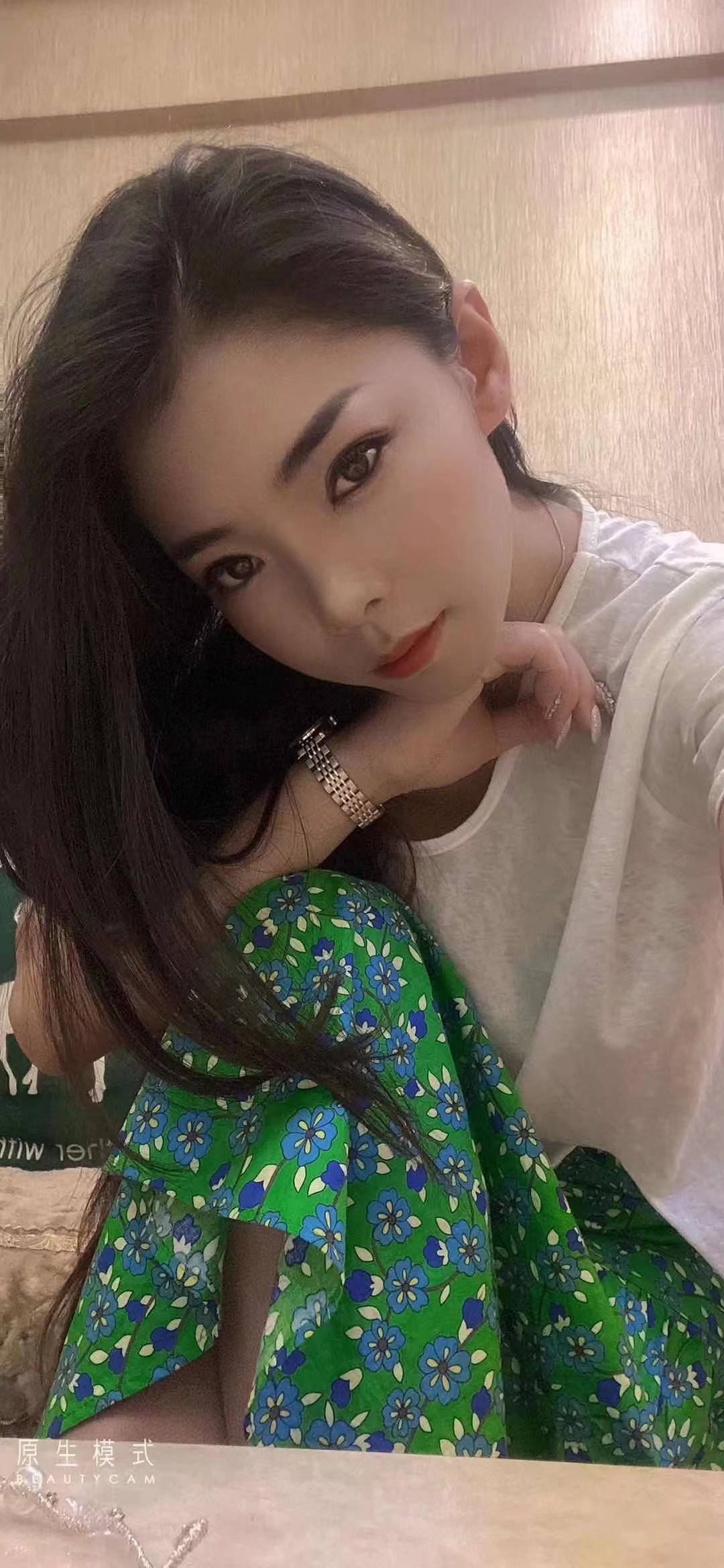 报道，嘻嘻