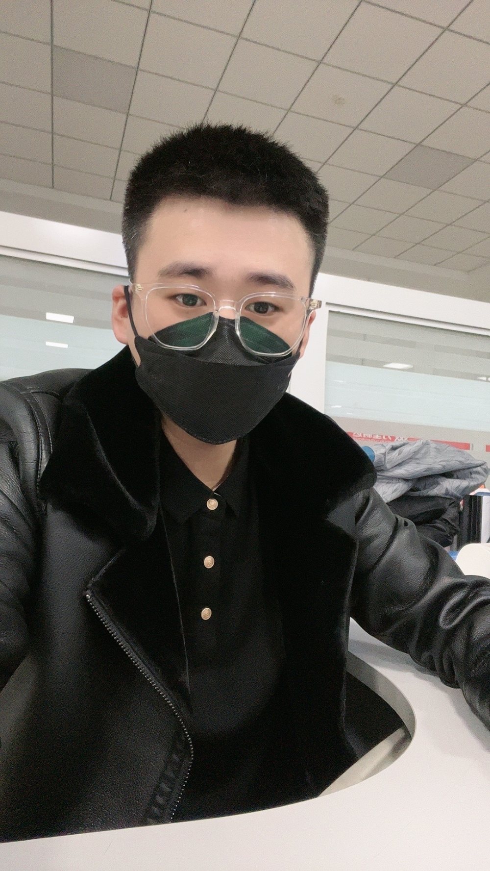 口罩一带、谁也不爱