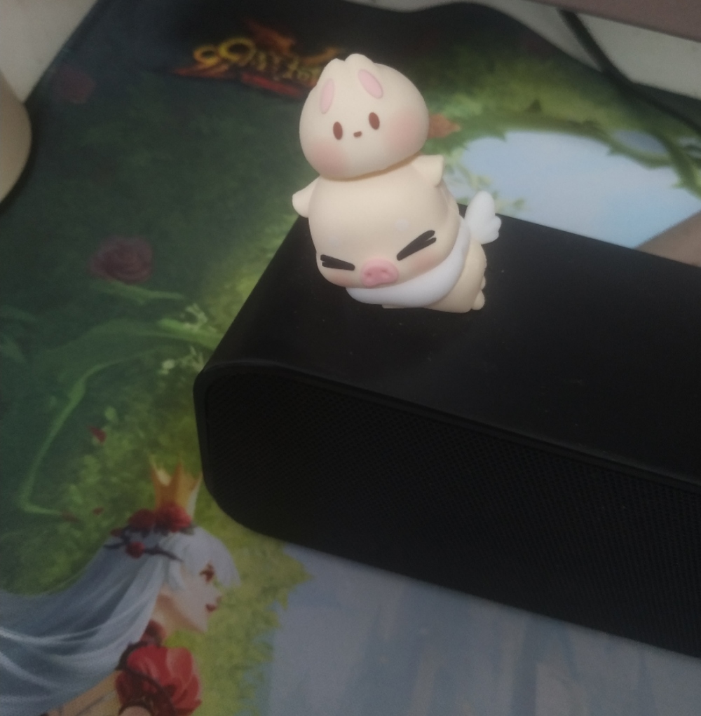 可爱的小兔子和吉祥噜噜