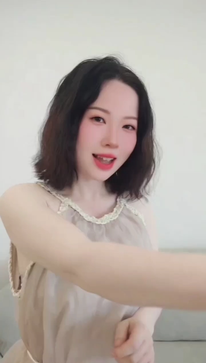 “魔域花魁赛，全民莲创盛典”
