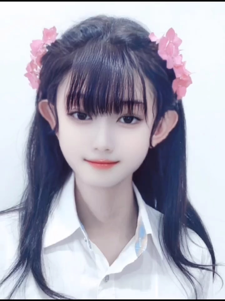 每个人都像一朵花，花开时最珍贵